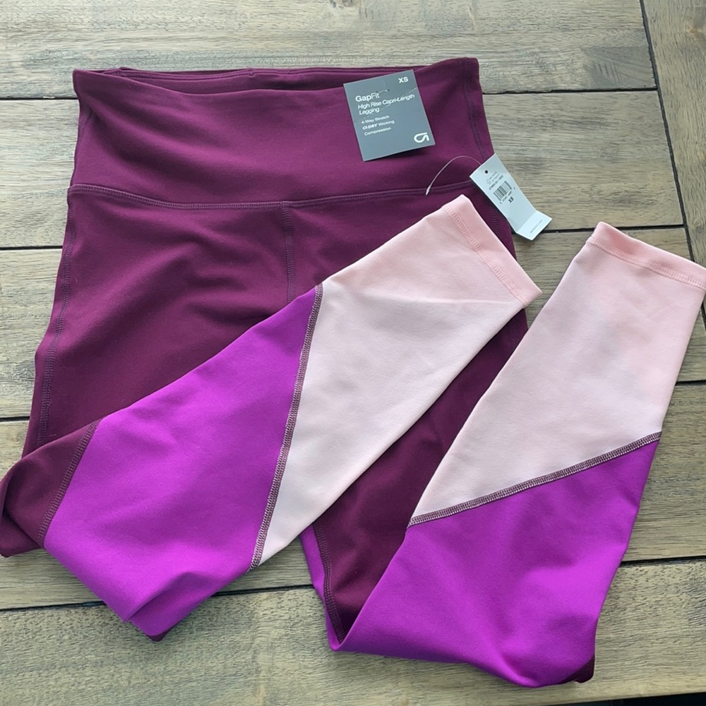 GapFit High-rise Capri-Length Legging XS